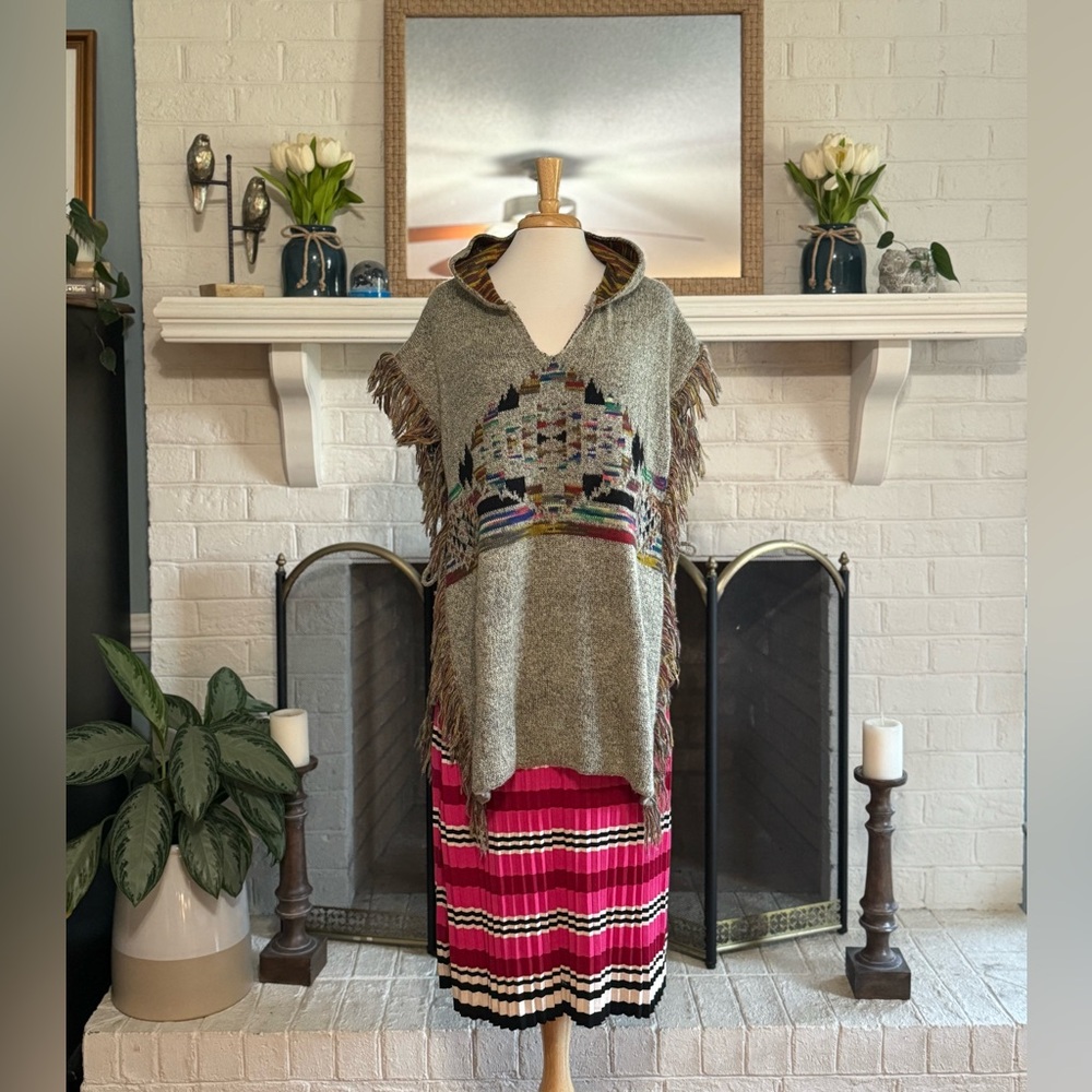 Karlie Indigenous Western Style Poncho - size M/L NWOT